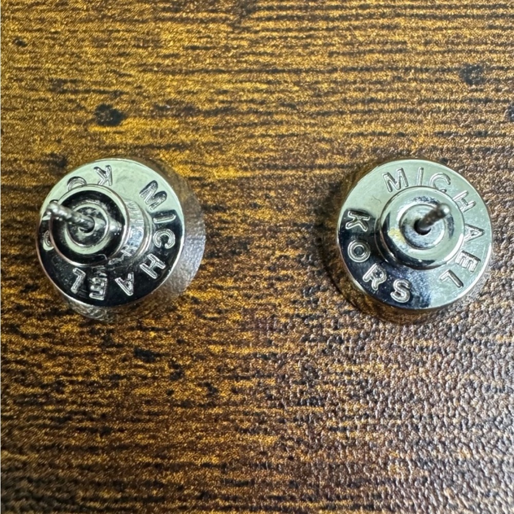 Elegant Michael Kors Silver Stud Earrings - Picture 3 of 6